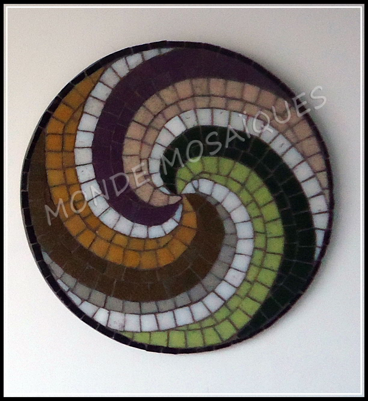 Espiral en mosaico logaritmico